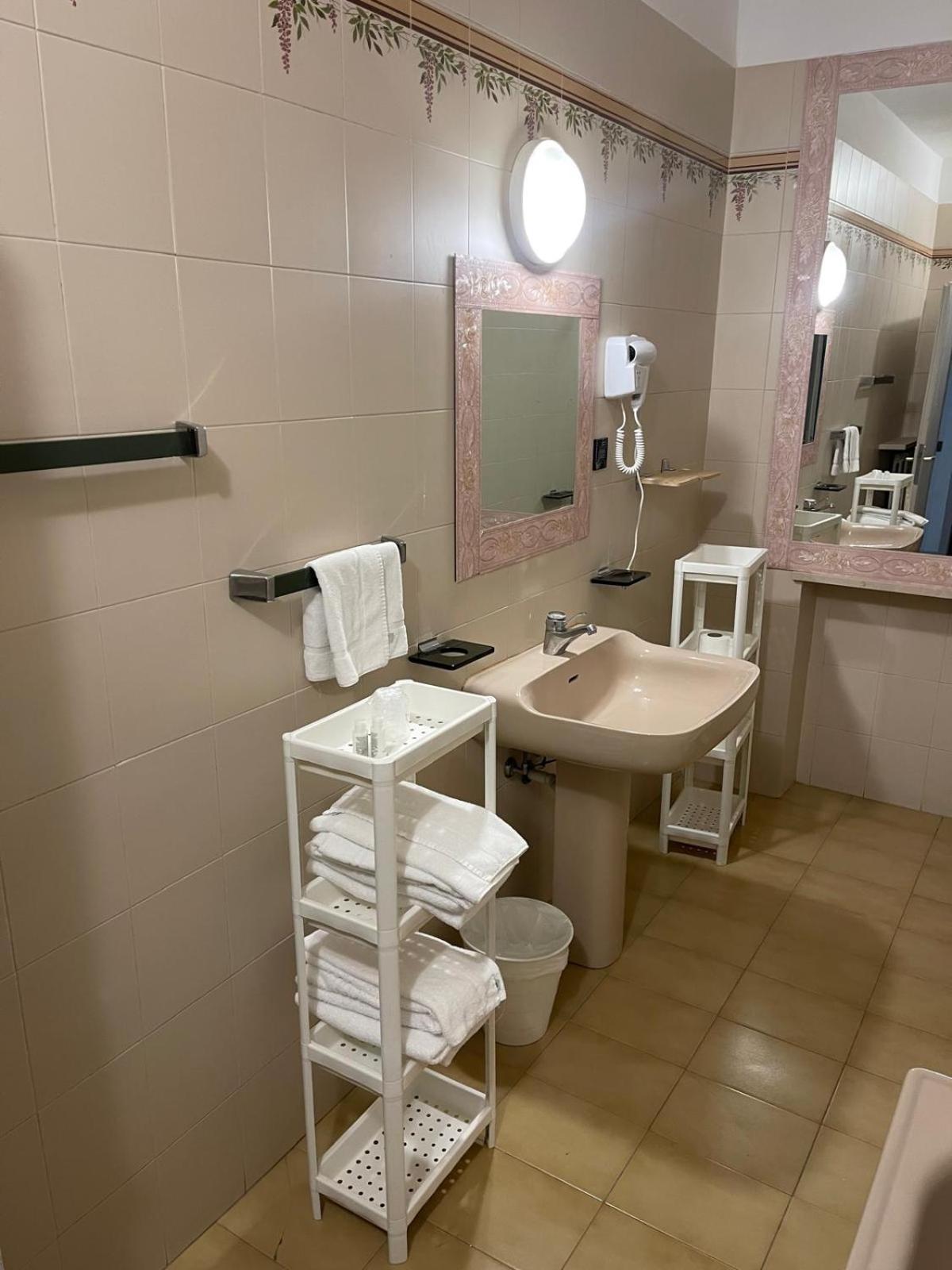 Ca Della Roggia Hotell Rovereto  Exteriör bild